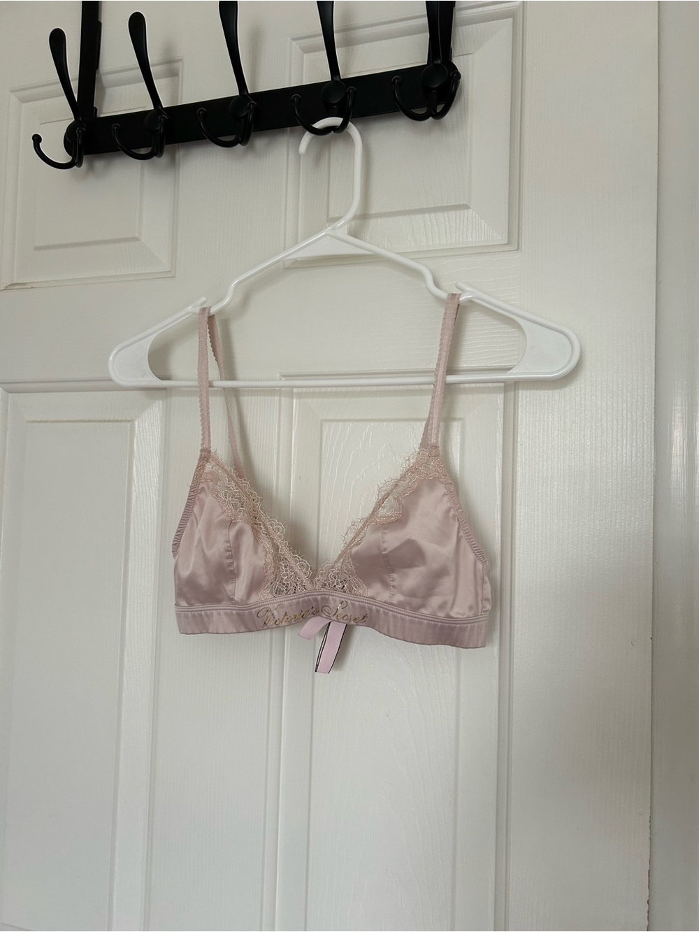 Victoria's Secret Satin Lace Bralette in Light Pink